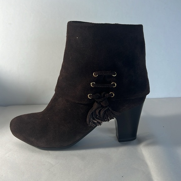Vaneli Jancey Mika Suede Ankle Bootd - Picture 3 of 7